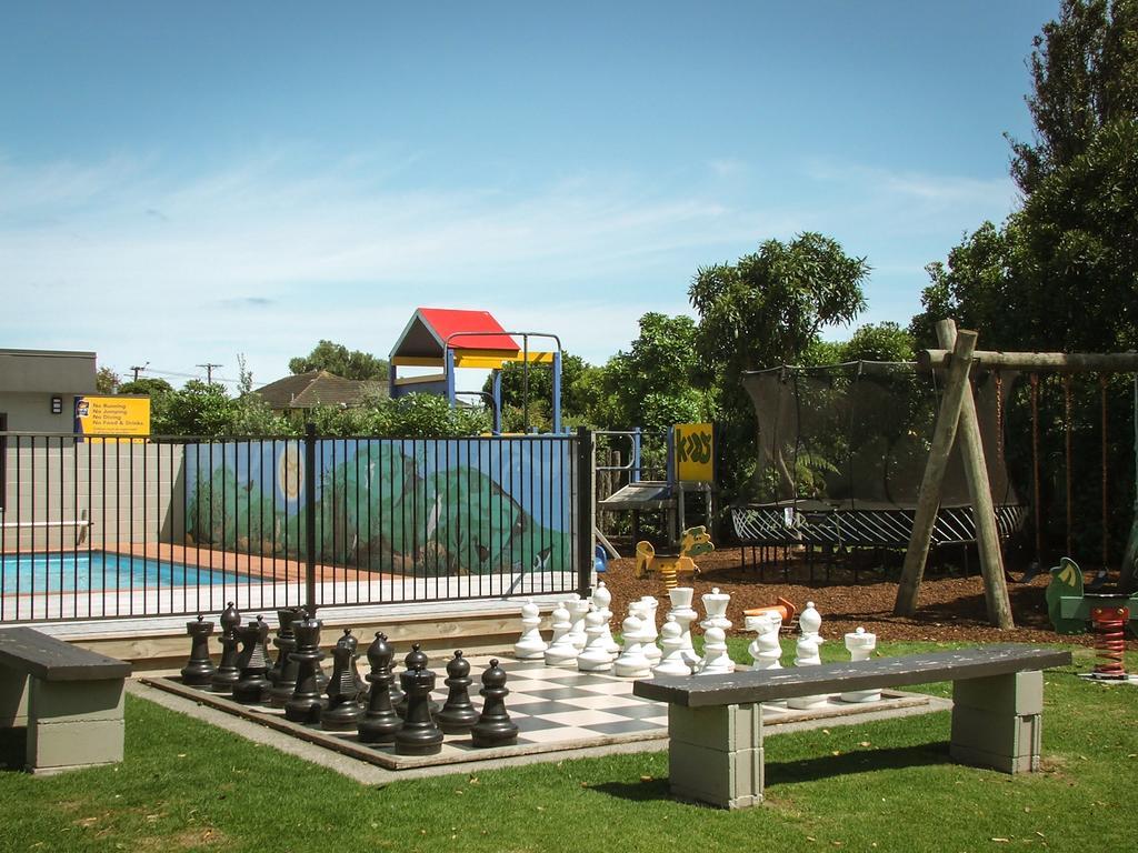 New Plymouth Top 10 Holiday Park エクステリア 写真